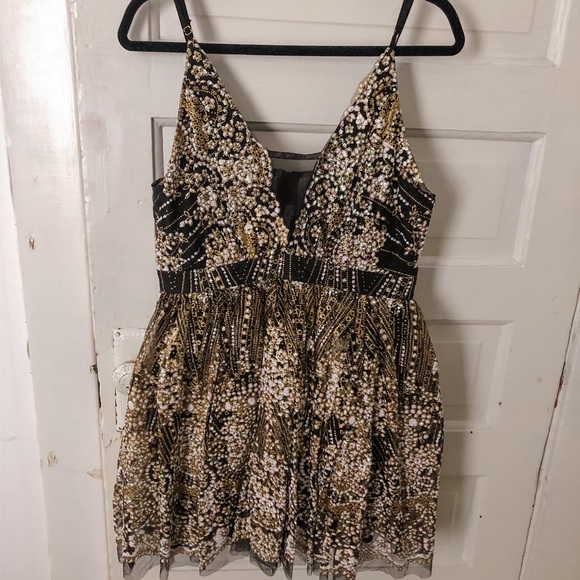 Sparkly Dress - Picture 2 of 5